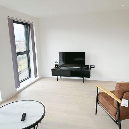 Апартаменты Luxury Modern Flat Near Center Лондон Экстерьер фото